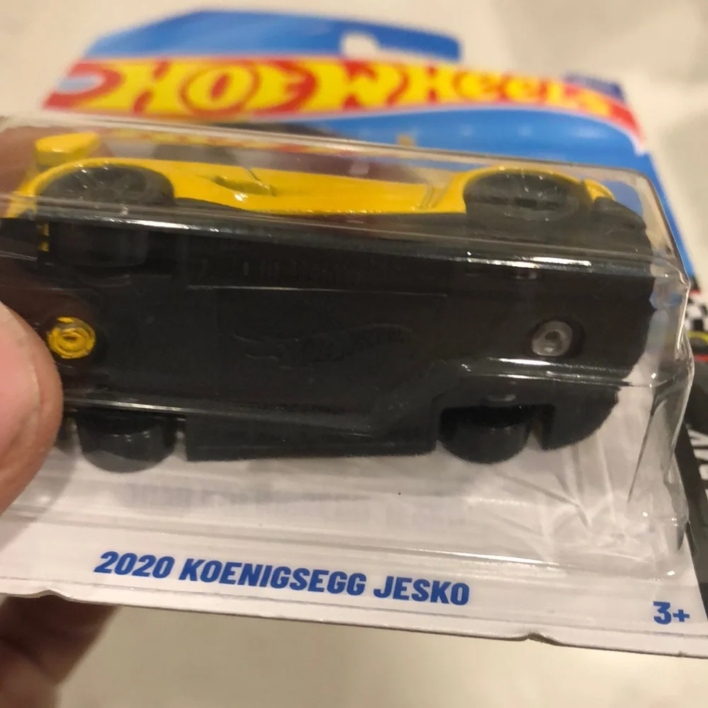 Koenigsegg Jesko Toy Car - Picture 6 of 7